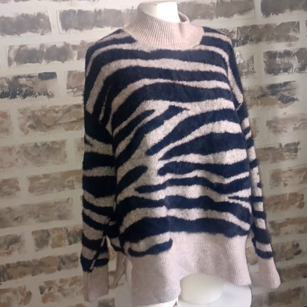 Twine & String Oversized Sweater - image 3